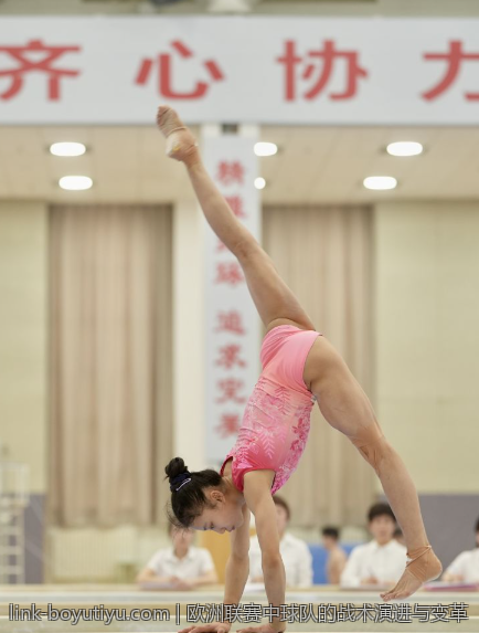 欧洲联赛中球队的战术演进与变革