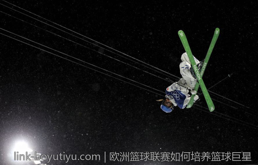 德国足球德甲赛场明星球员介绍